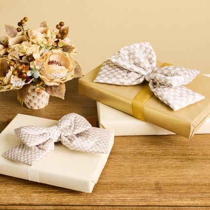 Mocha Check Medium Bow