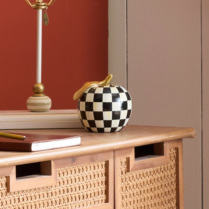 Courtly Check Apple Decor image number 1