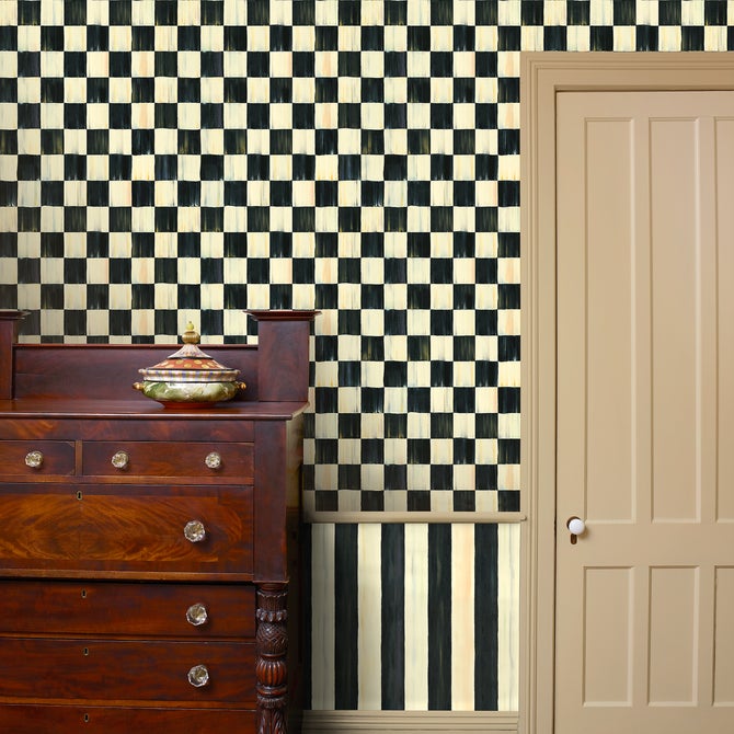 Courtly Check Wallpaper image number 1