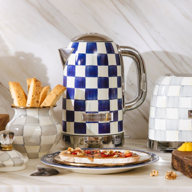 Royal Check Electric Kettle image number 7