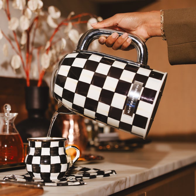 Courtly Check Electric Kettle image number 5