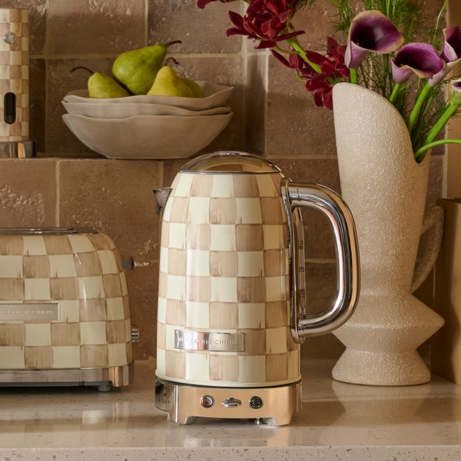 Mocha Check Electric Kettle image number 5