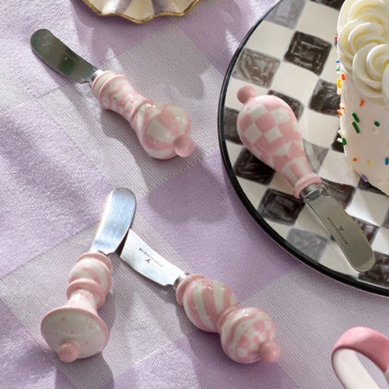 Rosy Check Party Spreaders, Set of 4