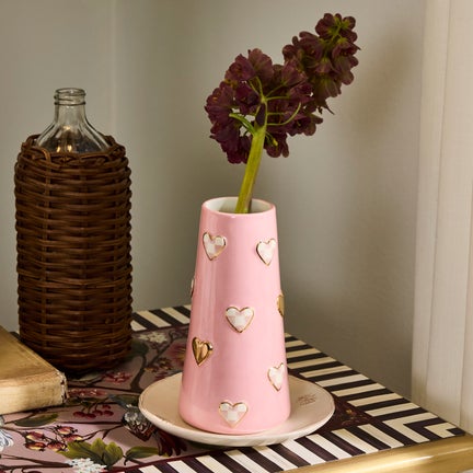 Rosy Check Short Heart Vase