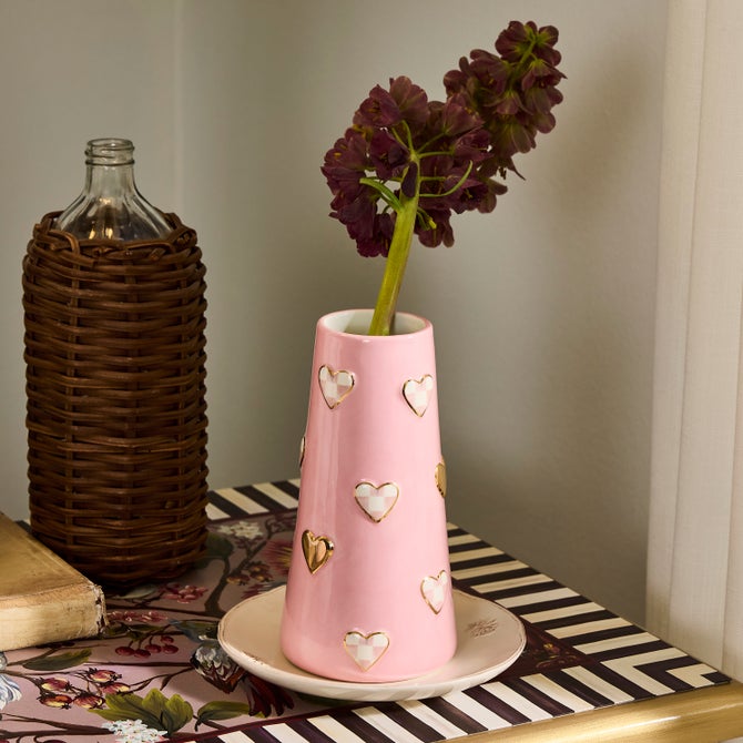Rosy Check Short Heart Vase image number 1