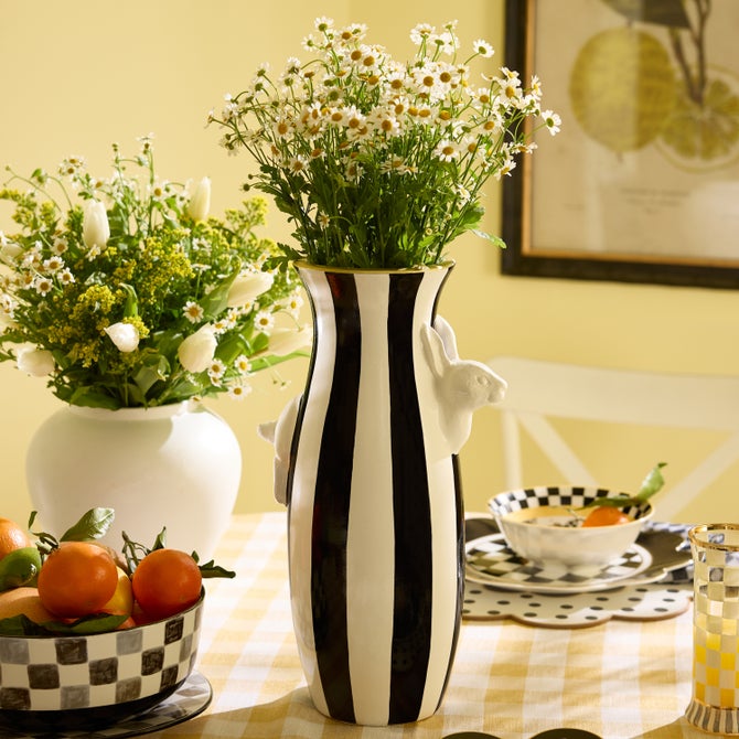 Courtly Rabbit Vase image number 1