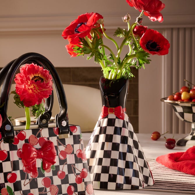 Mon Cheri Short Dress Vase image number 3