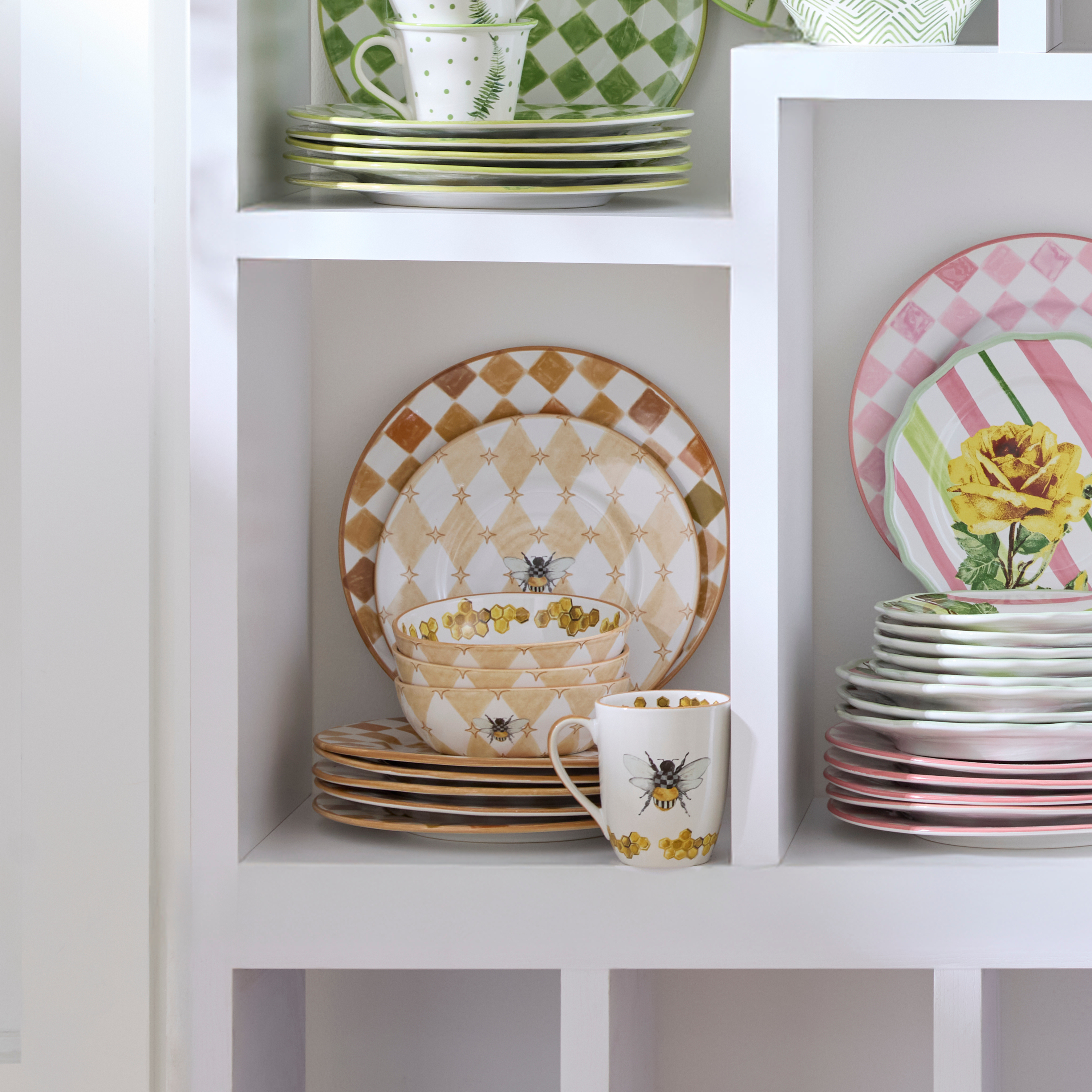 MacKenzie-Childs Queen Bee Salad Plate - Thumbnail 4