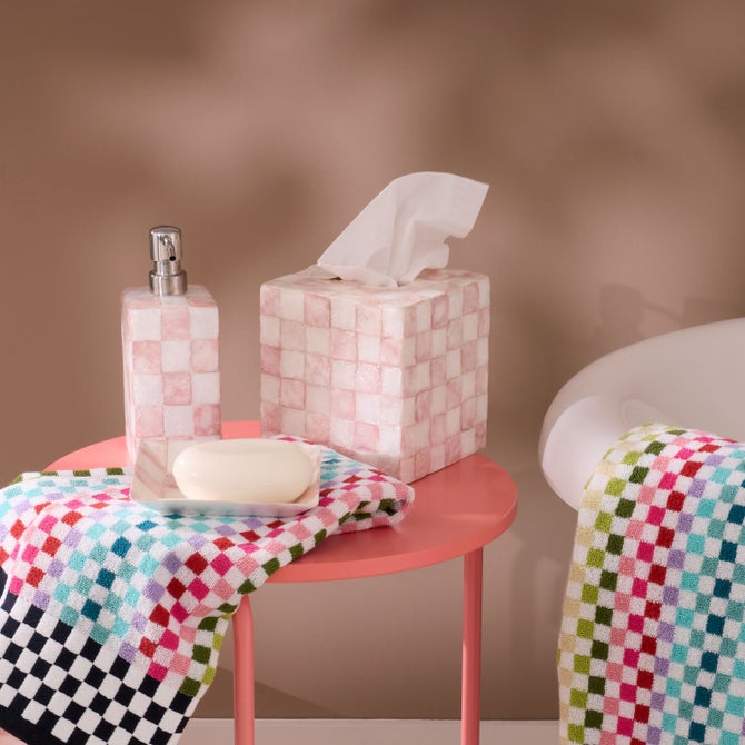 Rosy Check Capiz Bath Collection image number 9