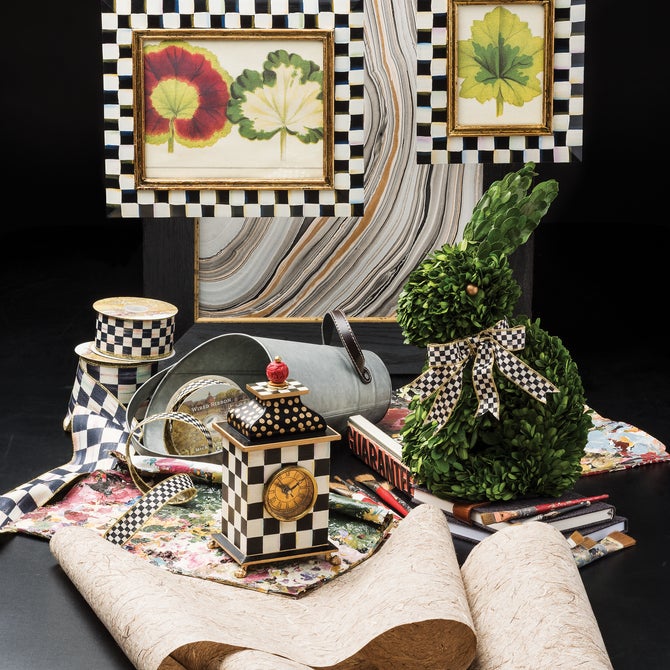 Courtly Check Desk Clock image number 4