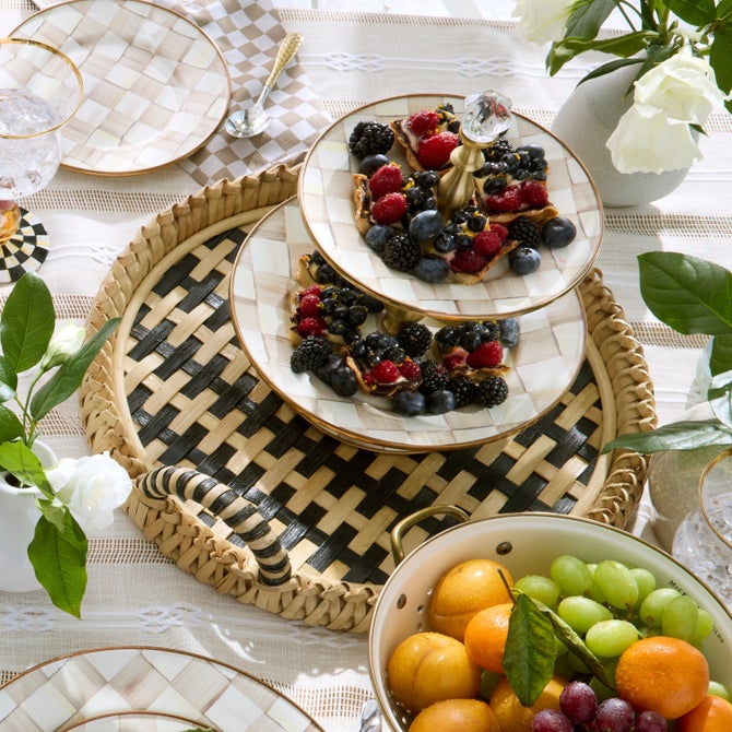 Lanai Round Serving Tray image number 4