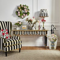 Flower Show Table Lamp