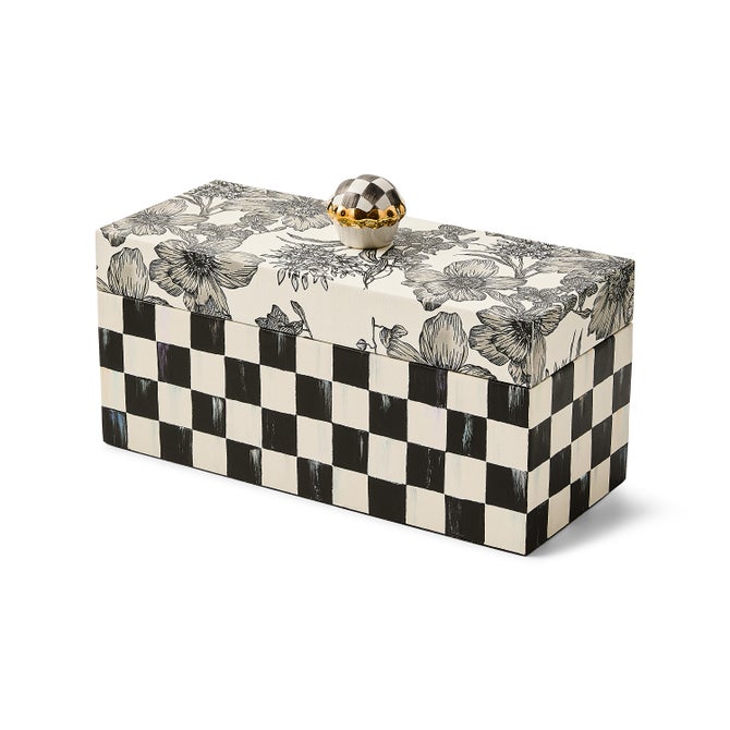 Courtly English Garden Box image number 0