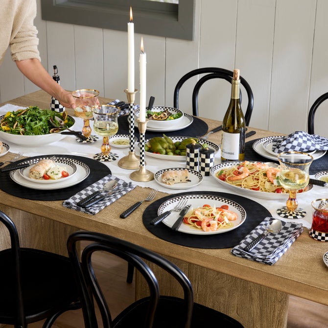 Courtly Check Everyday Dinner Plates, Set of 4 image number 1