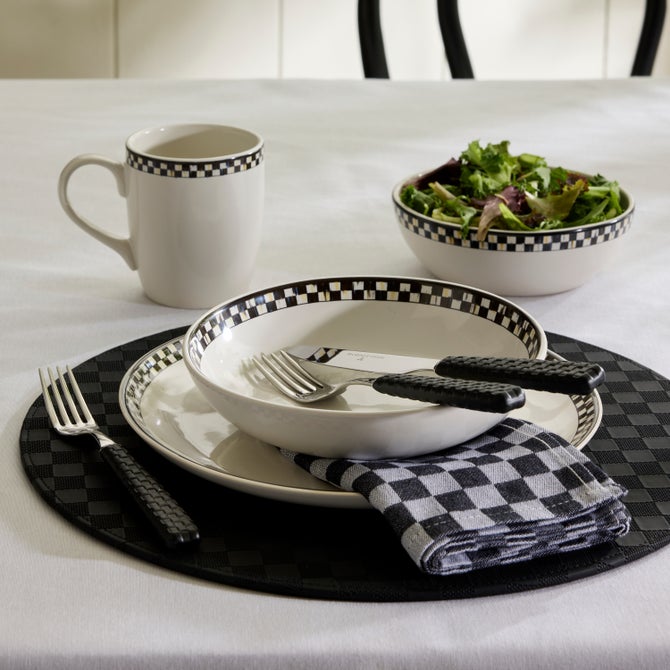 Courtly Check Everyday Dinner Plates, Set of 4 image number 7