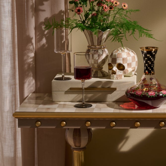 Sophisticheck Wine Glass image number 3