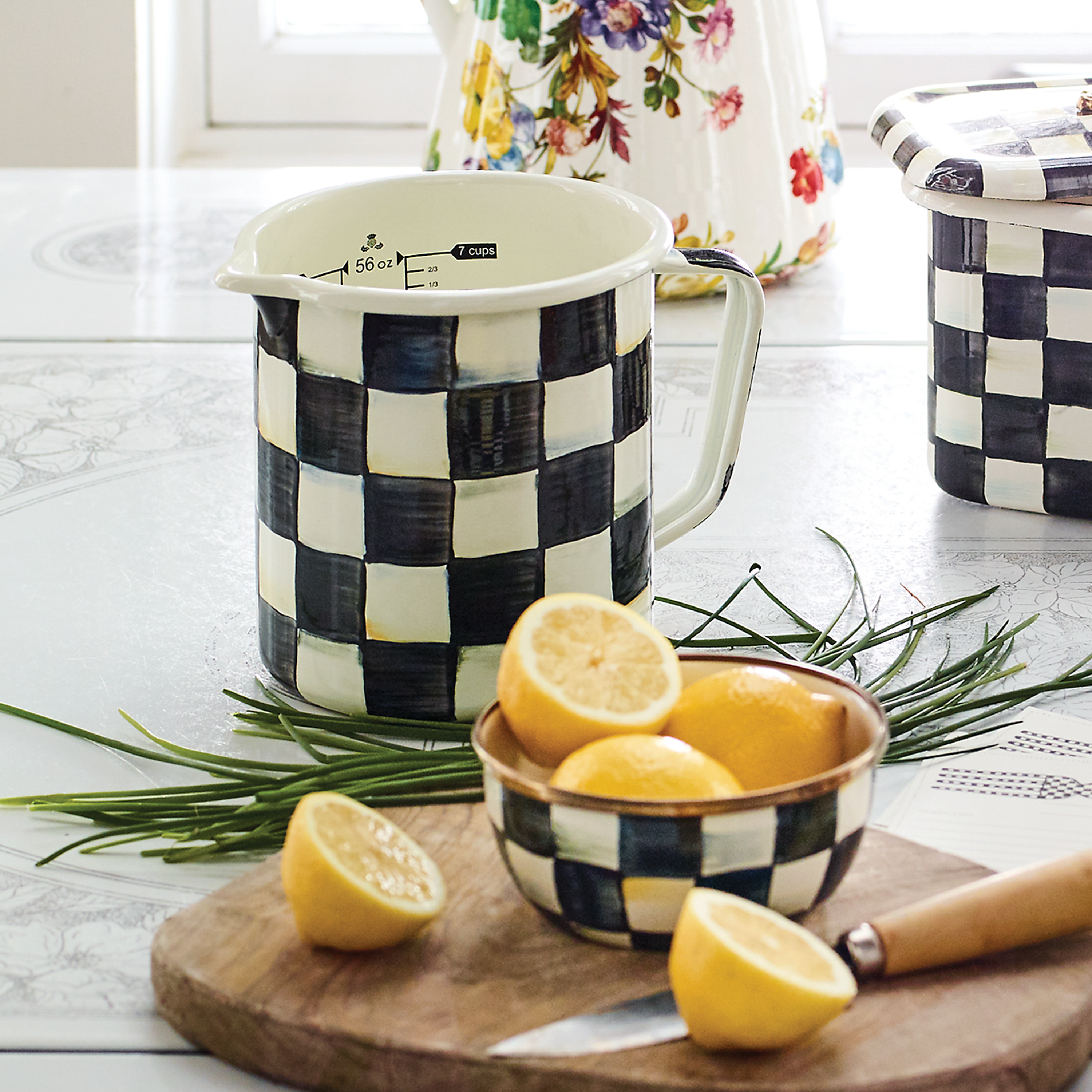 まちか MacKenzie-Childs | Mocha Check 7 Cup Measuring Cup