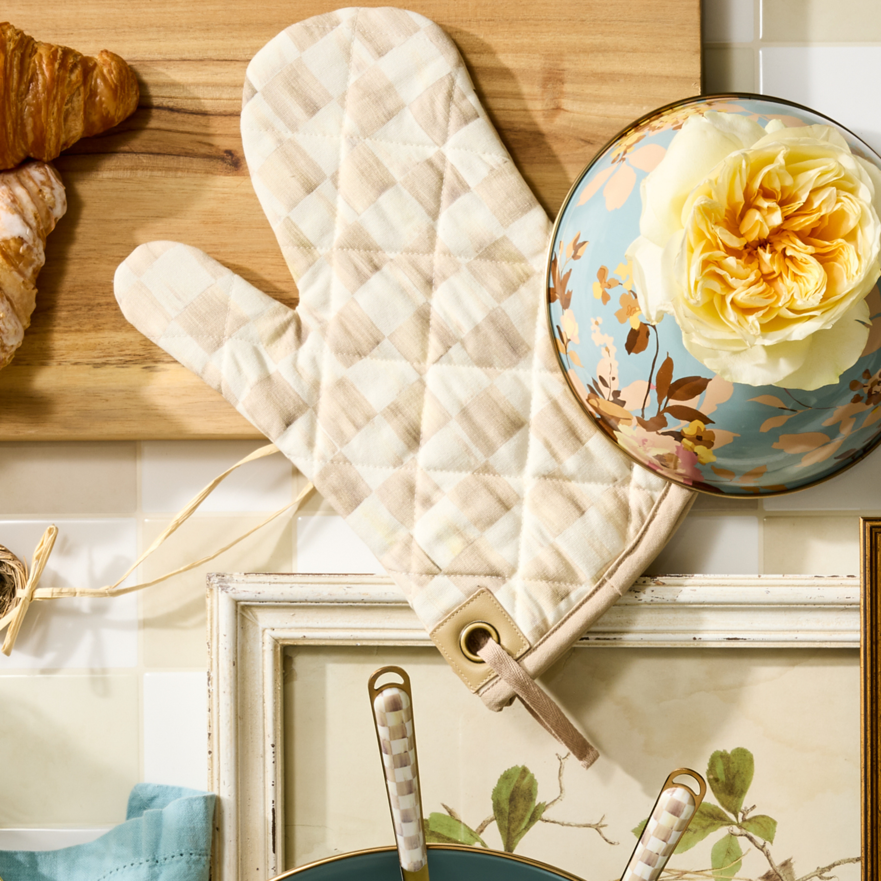MacKenzie-Childs Check Oven Mitt - Thumbnail 2