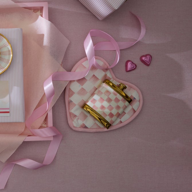 Rosy Check Heart Potholder image number 4