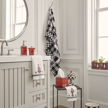 Nutcracker & Tree Guest Towels, Set of 2