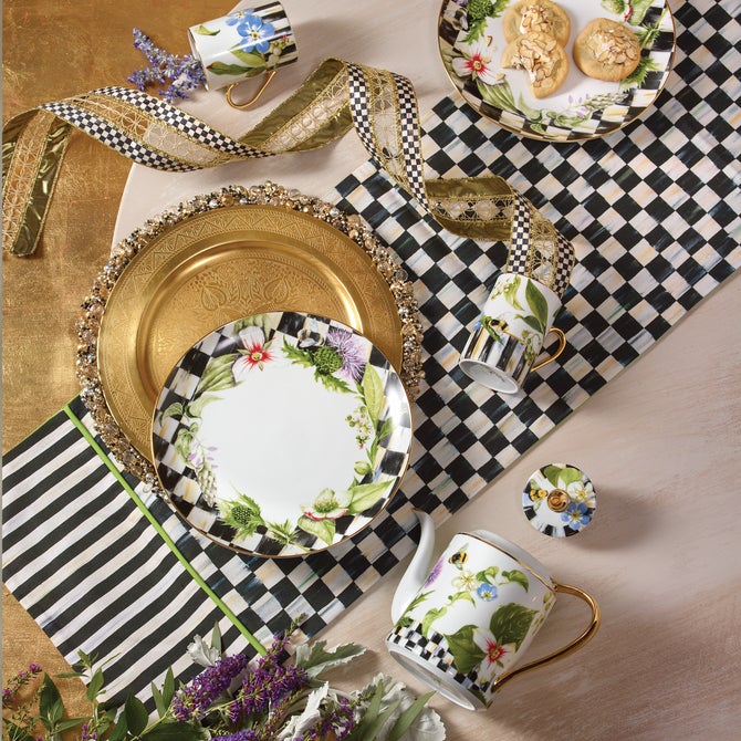 Courtly Check & Stripe Table Runner image number 4