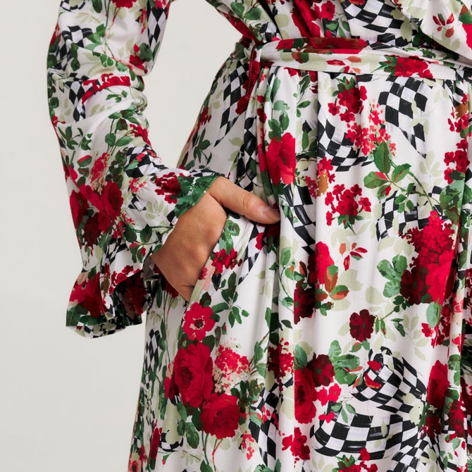 Posh Peanut Wild Rose Check Women's Robe image number 4
