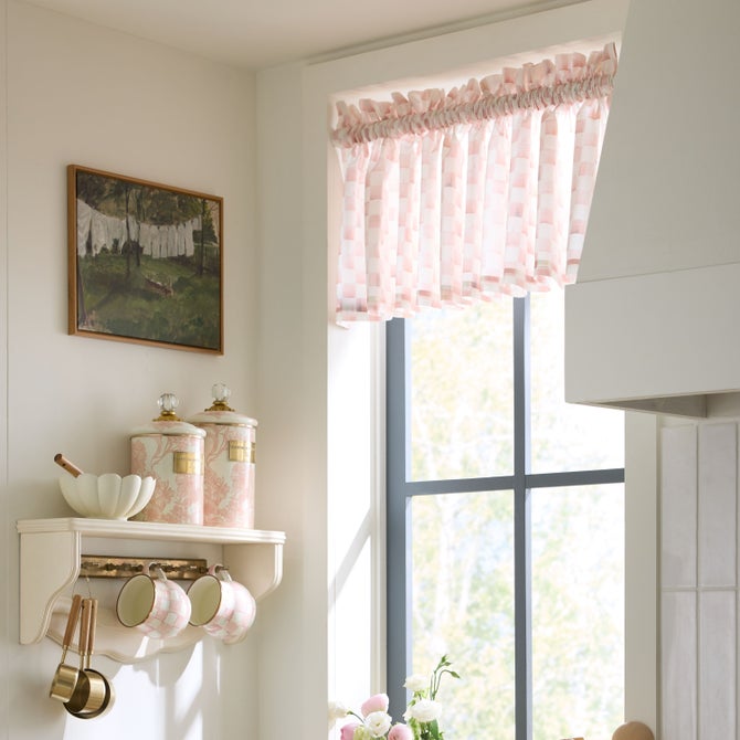 Rosy Check Cafe Valance image number 1