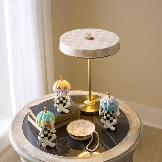 Rosy Check LED Rechargeable Disk Table Lamp image number 1