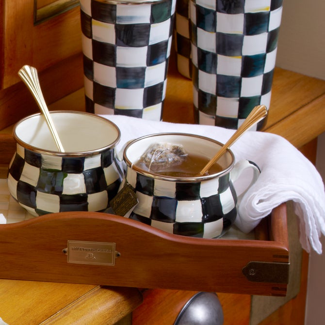 Courtly Check Teacup image number 4