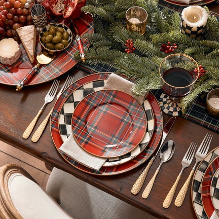 Tartastic Enamel Salad/Dessert Plate - Red