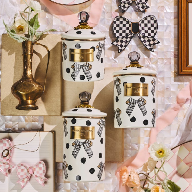 Pretty As a Bow Small Canister image number 2
