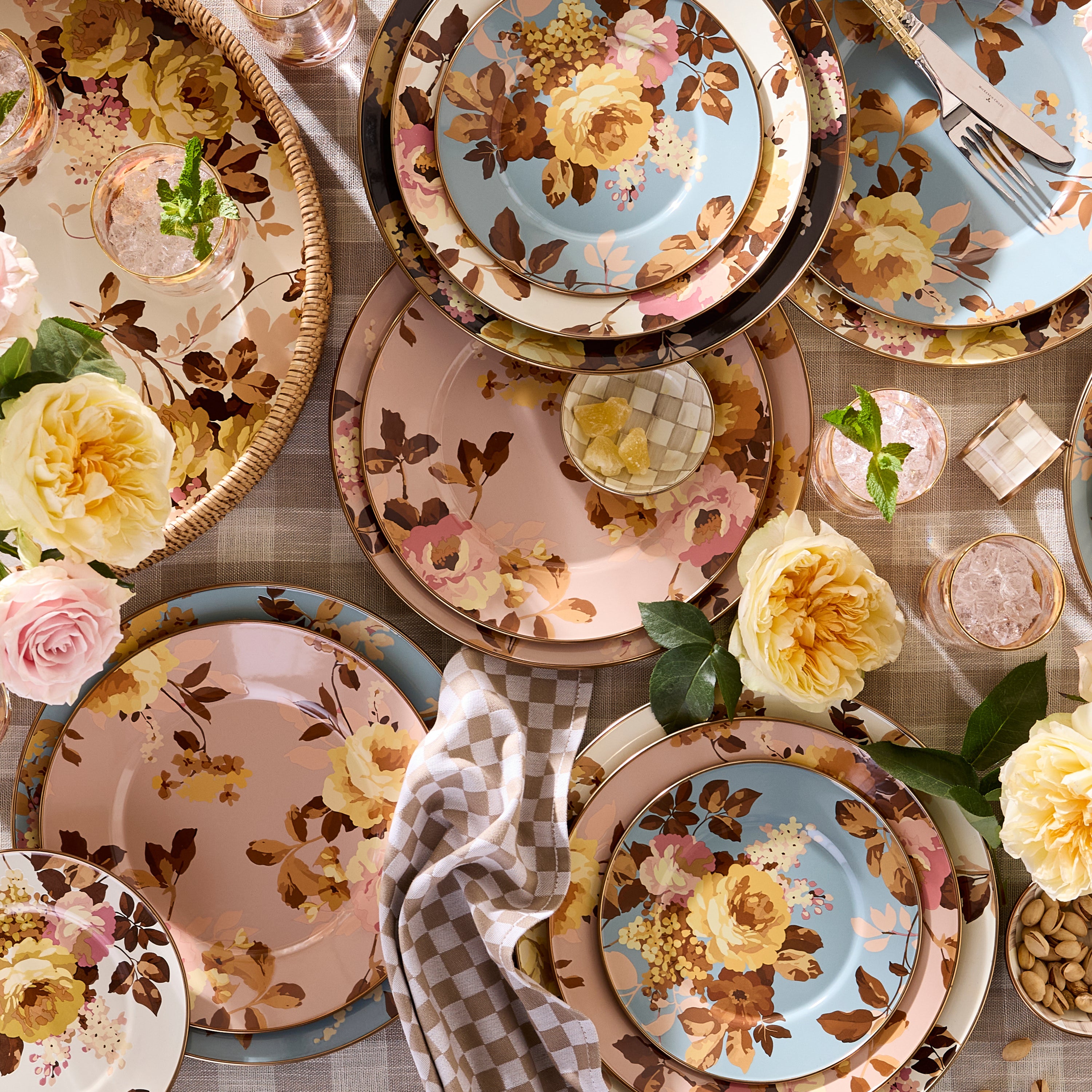 MacKenzie-Childs | Wild Rose Mauve Dinner Plate