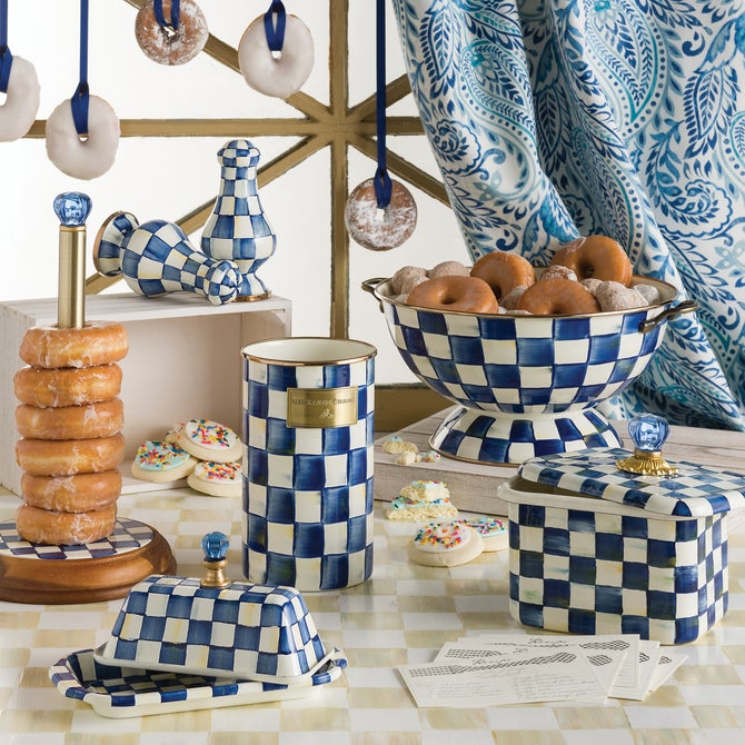 Royal Check Wood Paper Towel Holder image number 1