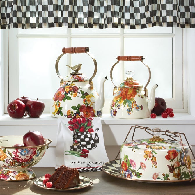 White Flower Market 3 Quart Tea Kettle with Bird image number 5