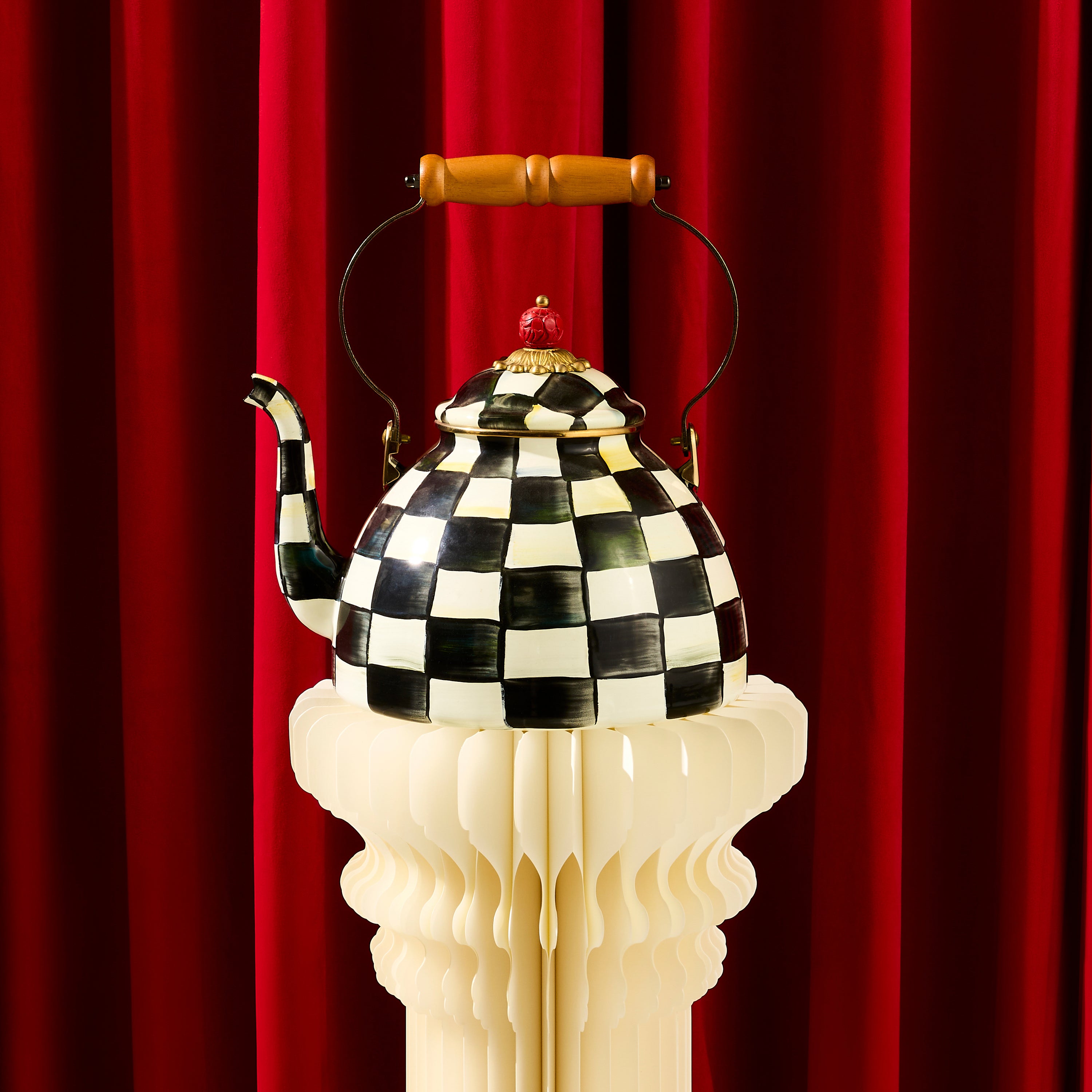 MacKenzie-Childs | Courtly Check 3 Quart Tea Kettle