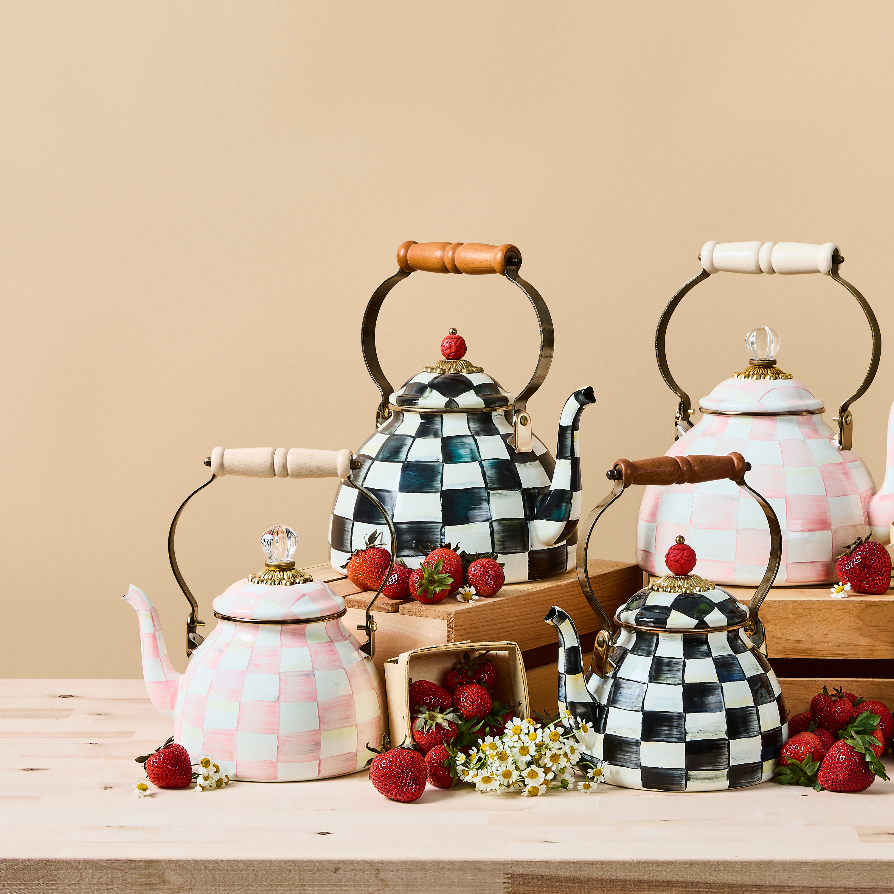 MacKenzie-Childs | Courtly Check 3 Quart Tea Kettle