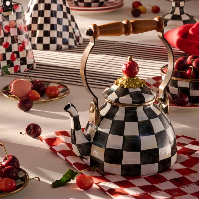 Courtly Check 1 Quart Tea Kettle image number 3