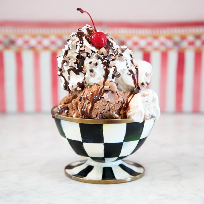 Courtly Check Ice Cream Dish image number 4
