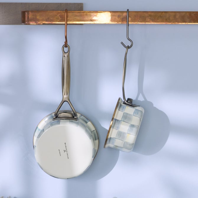 Sterling Check 2.5 Qt. Saucepan image number 4