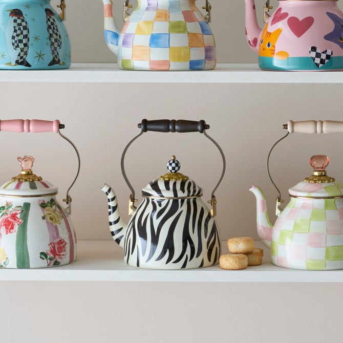 Zebra 2 Quart Tea Kettle image number 1