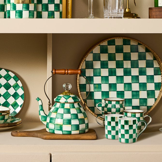 Emerald Check 2 Quart Kettle & Porcelain Mug Set image number 1