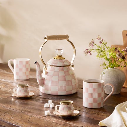 Rosy Check 2 Quart Kettle & Porcelain Mug Set