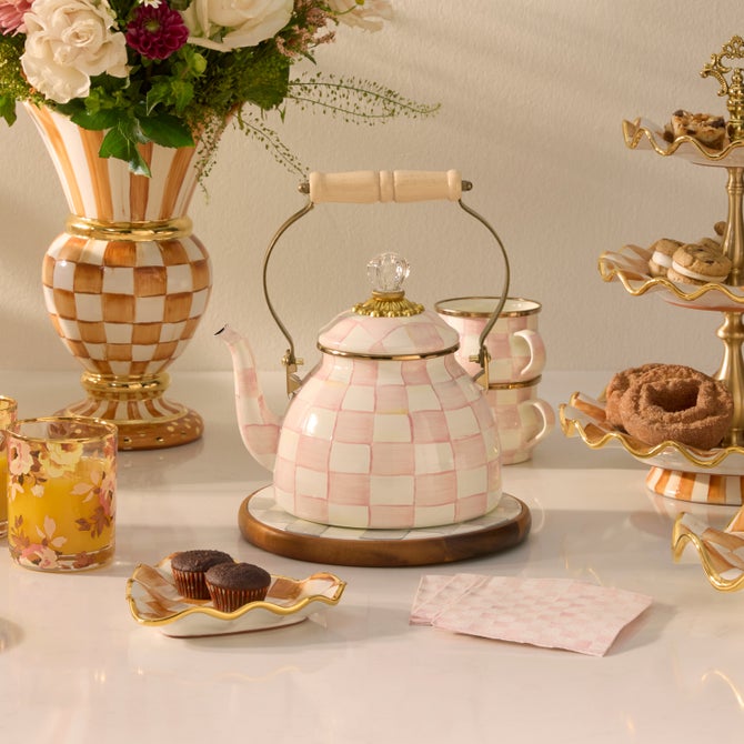 Rosy Check 2 Quart Tea Kettle image number 11