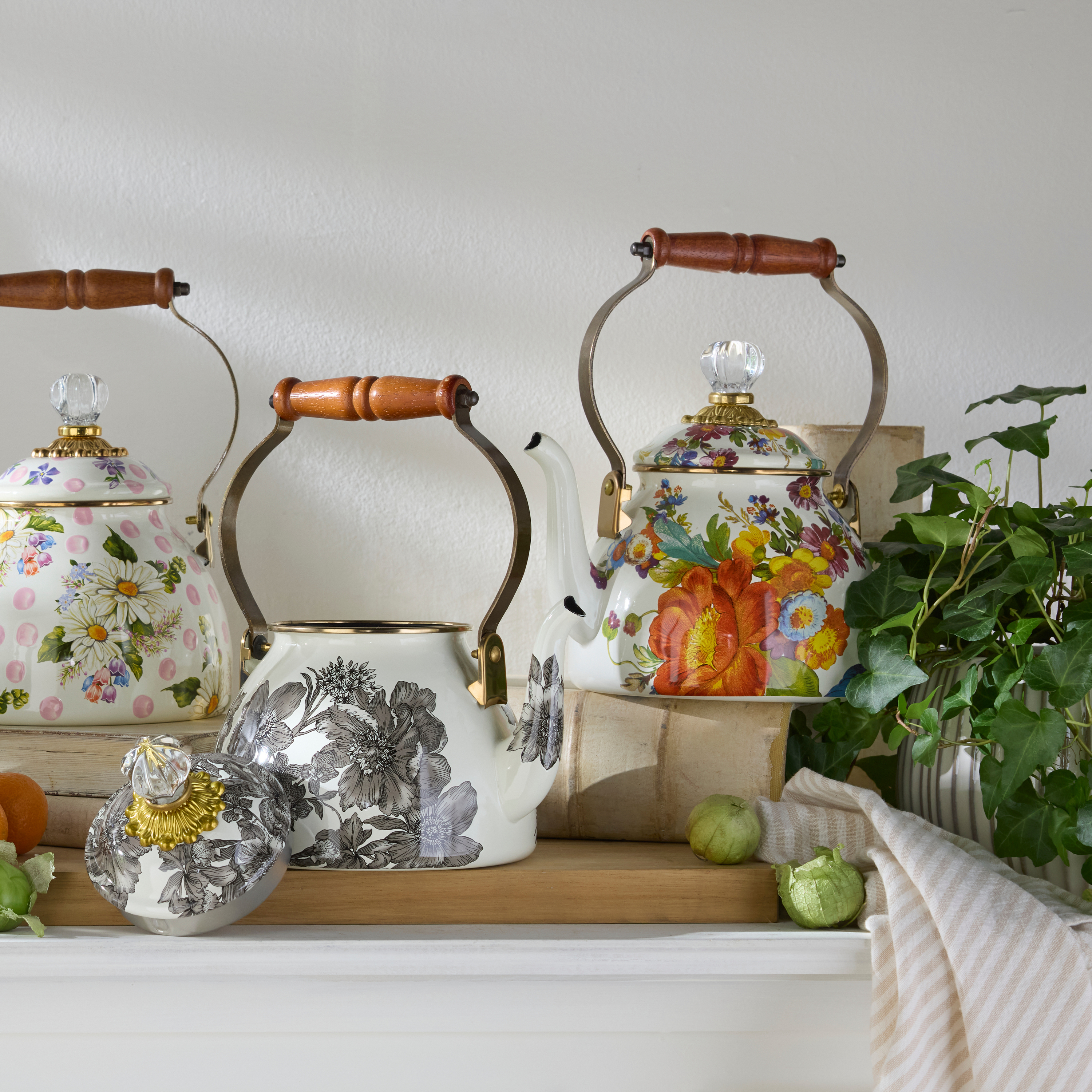 MacKenzie-Childs | White Flower Market 2 Quart Tea Kettle