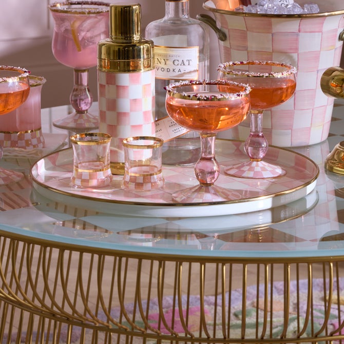 Rosy Check Round Tray image number 1