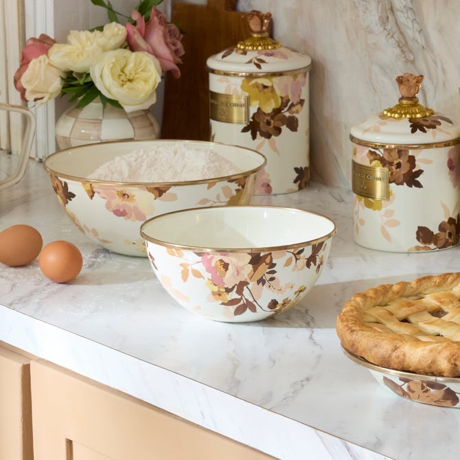 Wild Rose White Small Everyday Bowl image number 1