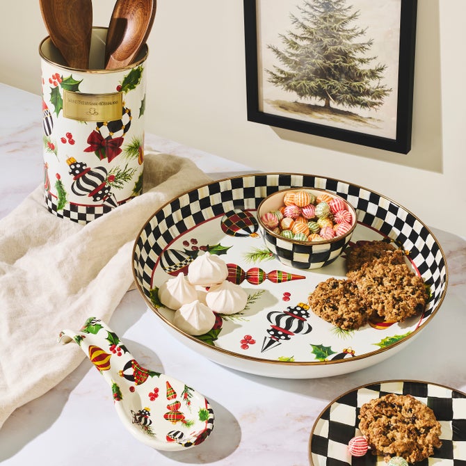 Deck the Halls Spoon Rest image number 1