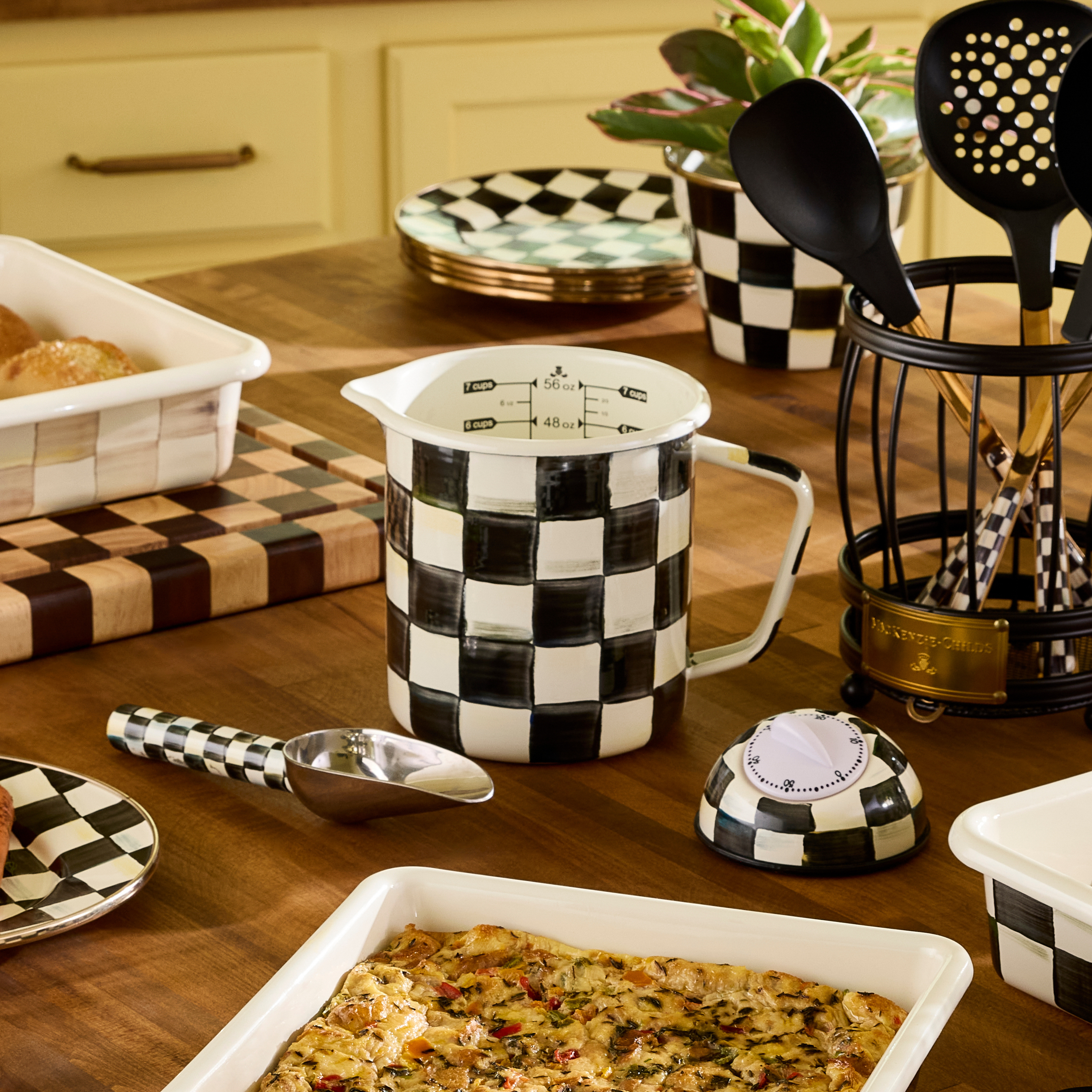 MacKenzie-Childs | Courtly Check 7 Cup Measuring Cup