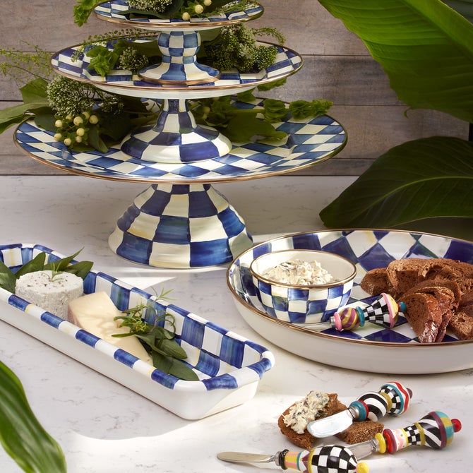 Royal Check Large Pedestal Platter image number 1