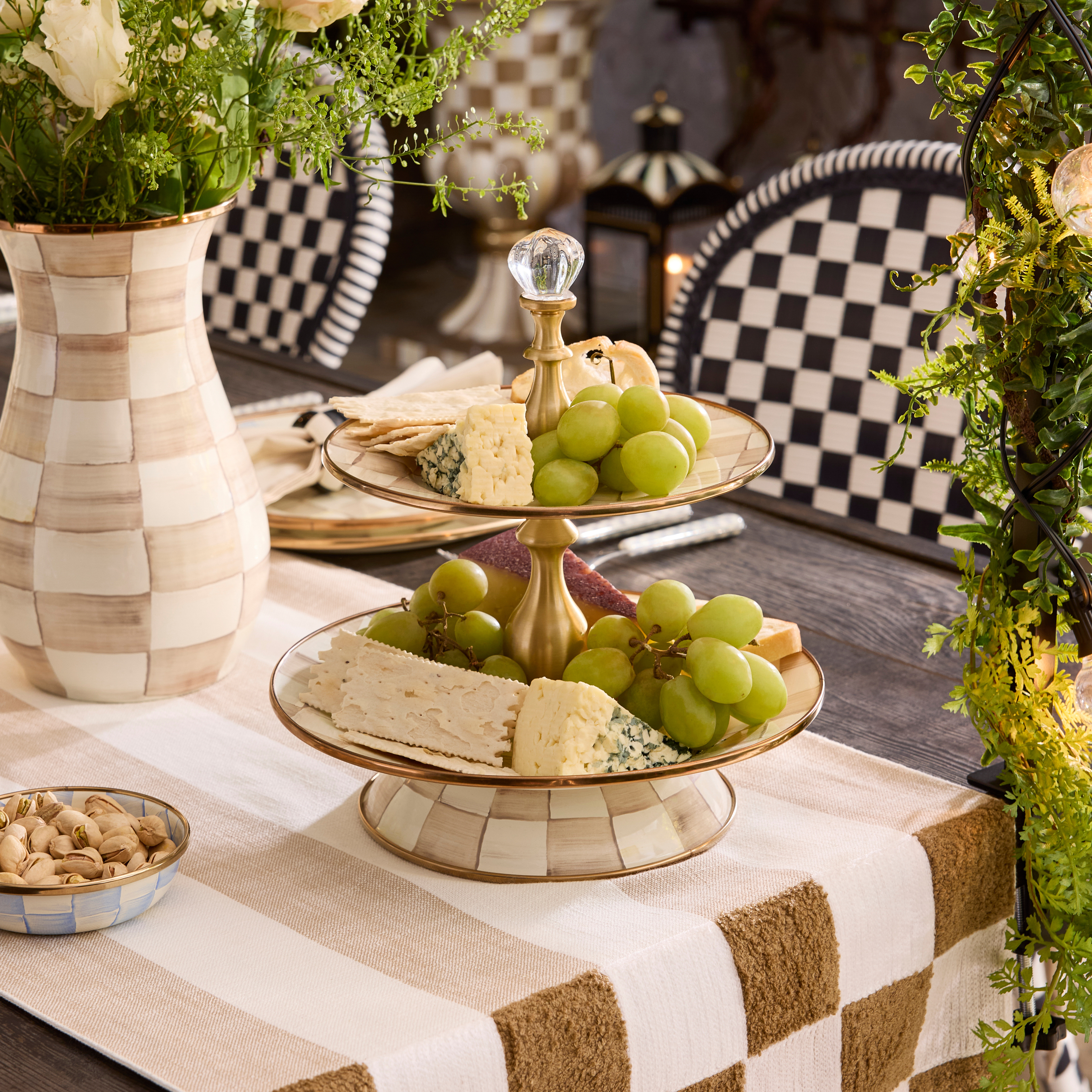 正規ブランド品 MacKenzie-Childs ケーキスタンド / コンポート MacKenzie-Childs | Mocha Check Two Tier Sweet Stand